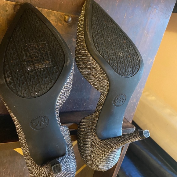 Michael Kors silver/gray metallic high heels, 7m - Picture 5 of 5